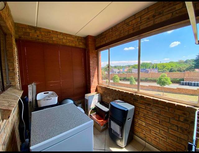 2 BEDROOM APARTMENT FOR SALE IN SUNDOWNER